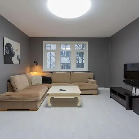 Top-secure Spacious Apartment *