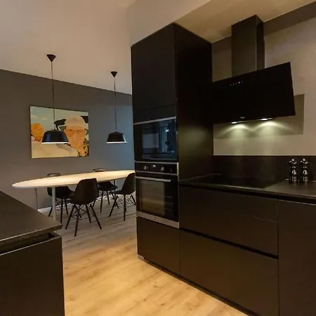 Top-secure Spacious *